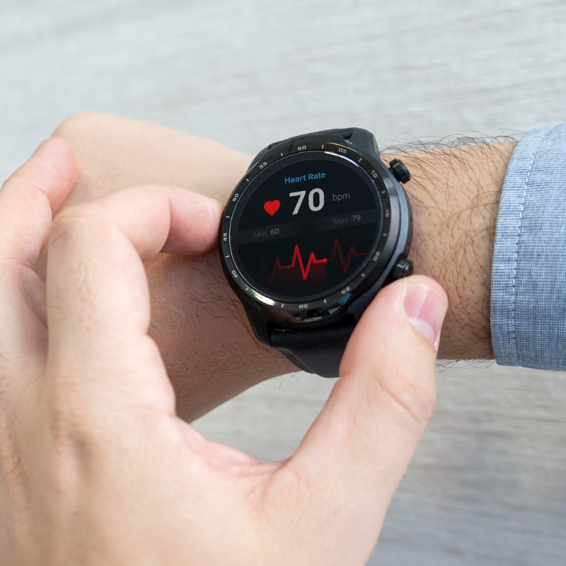 Yb. Classic Smartwatch